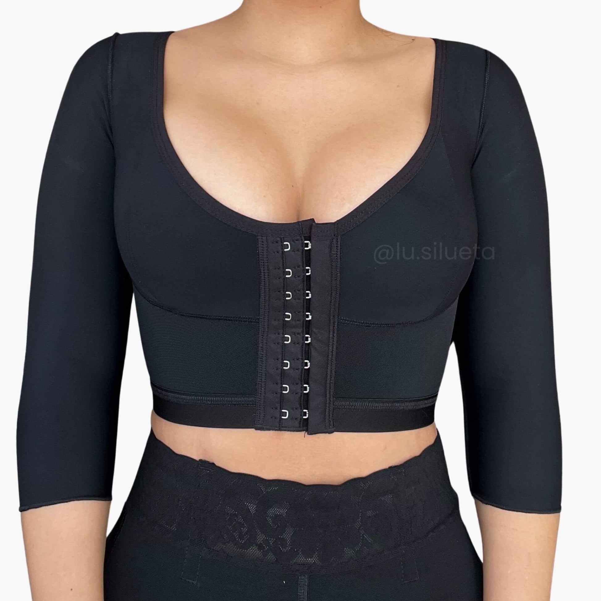 Brasier postquirúrgico con brazos de baja compresión